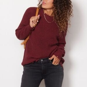 Pistola Red Sweater